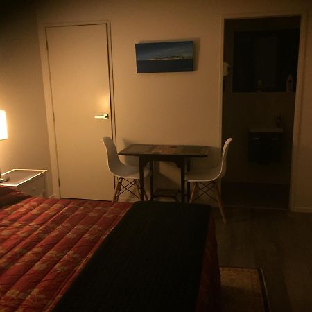 Accommodation In Frimley Hastings Eksteriør bilde