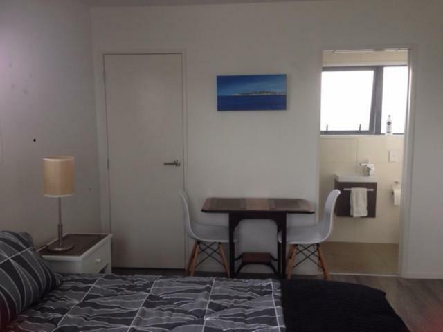 Accommodation In Frimley Hastings Eksteriør bilde